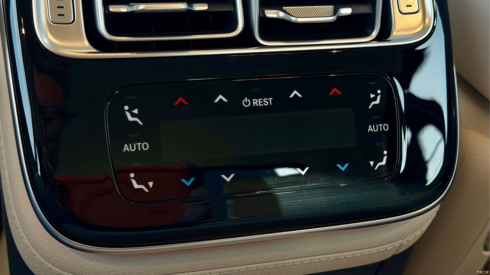 Mercedes-Benz S-Class, 2023 7