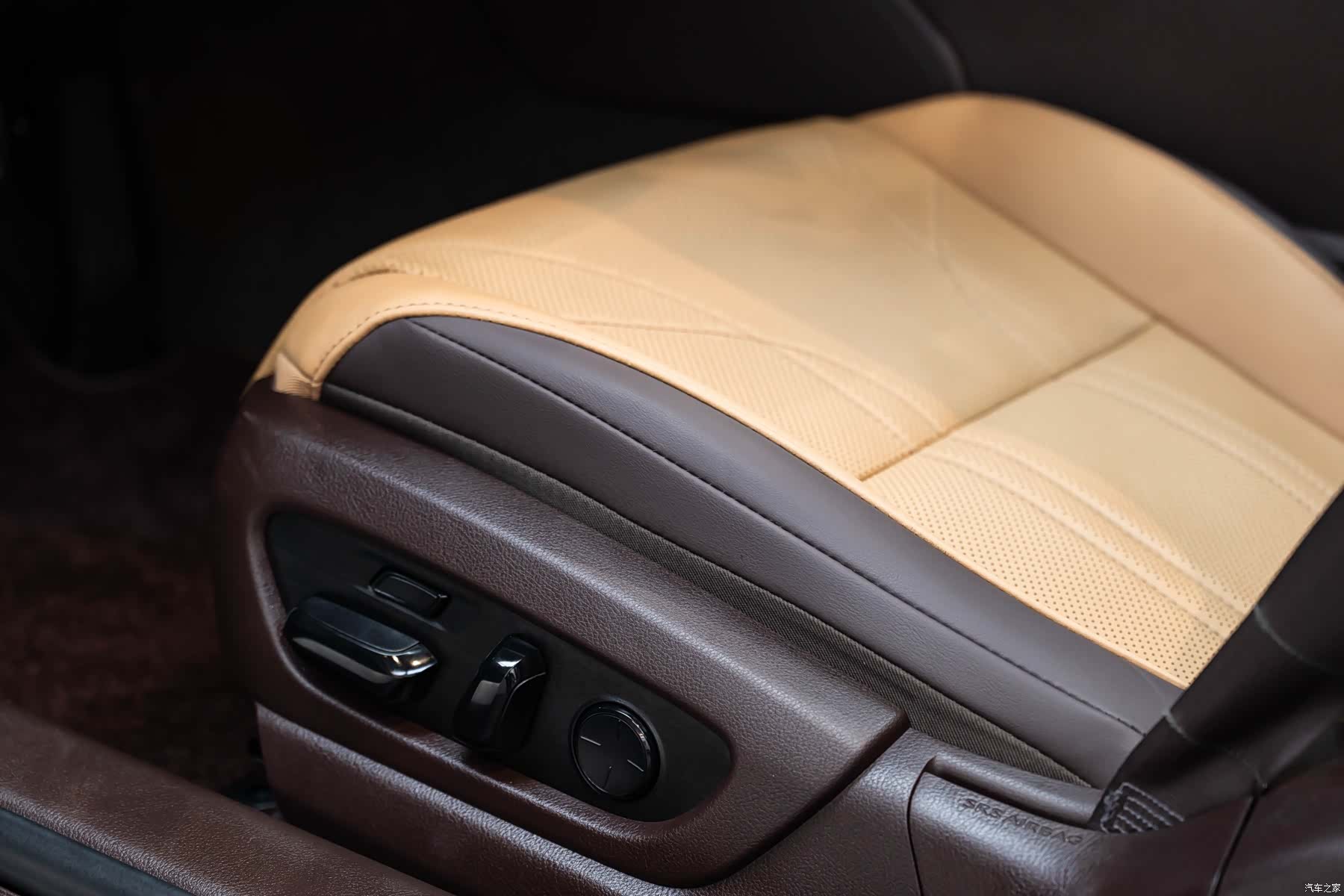 Lexus ES, 2019 21