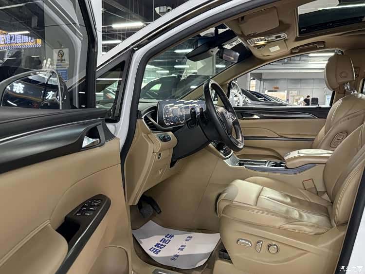 Buick GL8, 2021 7