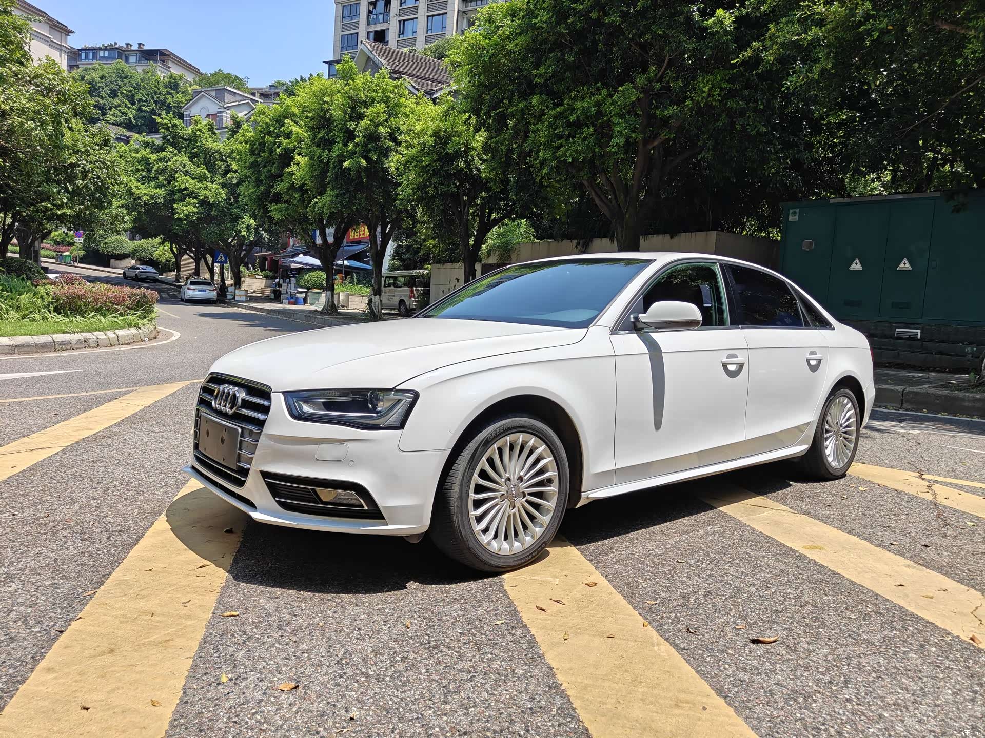 Audi A4L, 2015 1