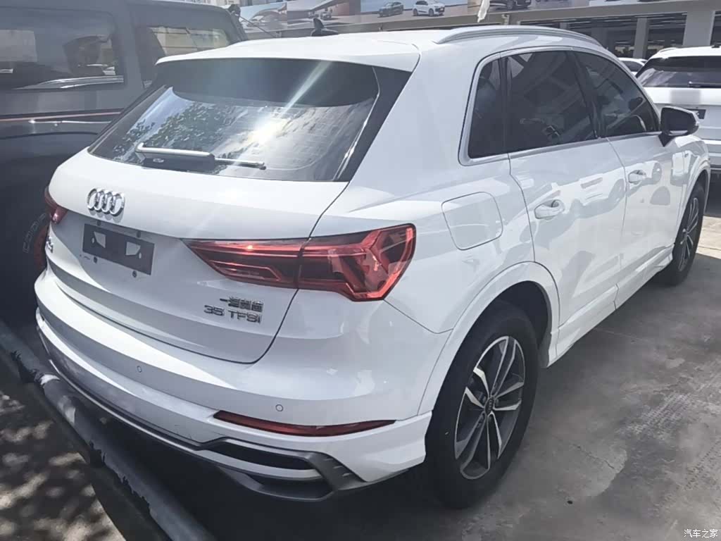 Audi Q3, 2023 7