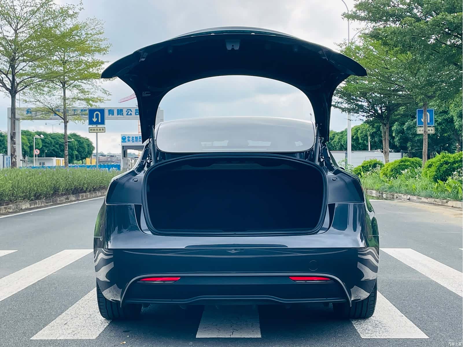 Tesla Model 3, 2024 9