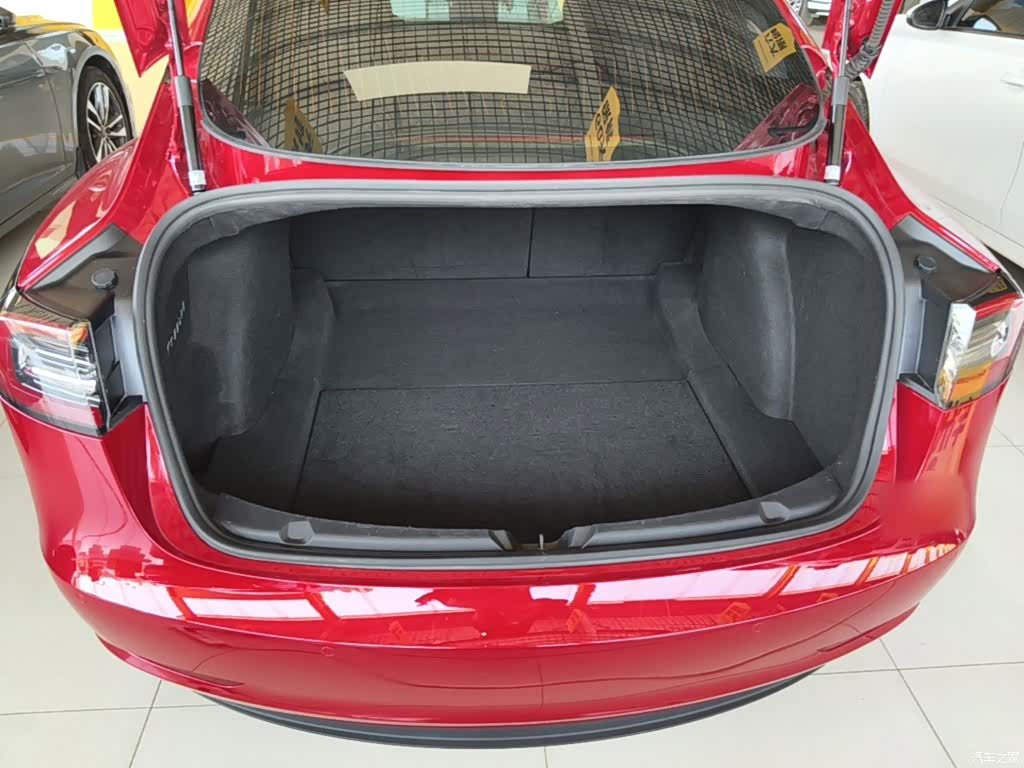 Tesla Model 3, 2020 19