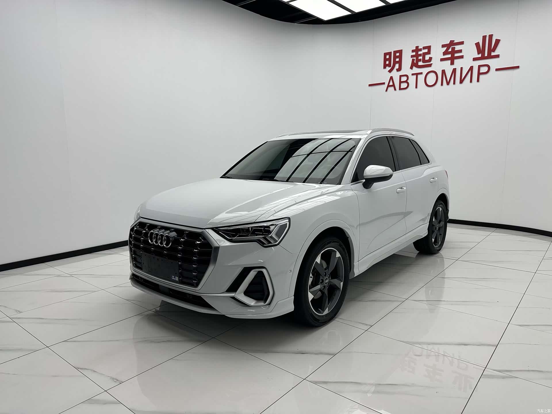 Audi Q3, 2022 4