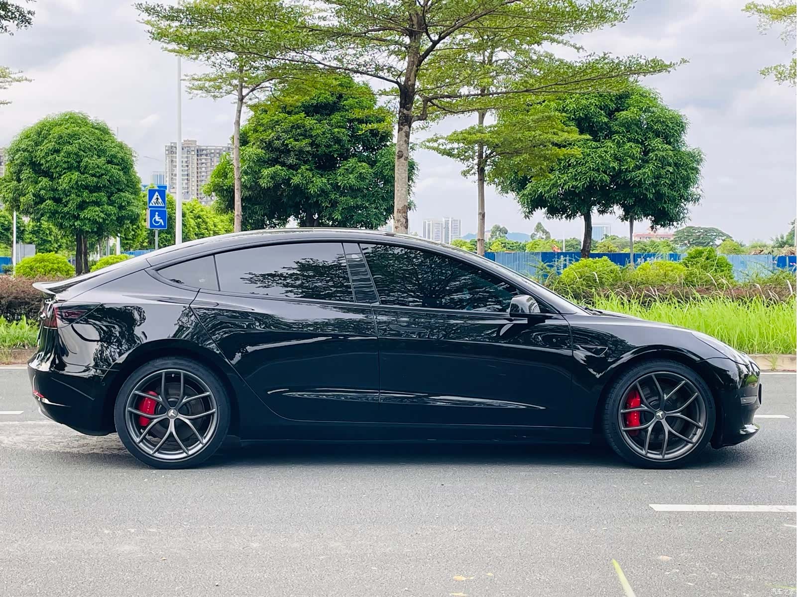 Tesla Model 3, 2021 4