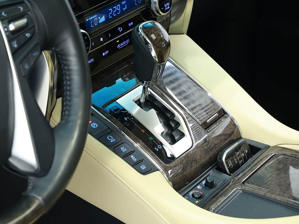 Toyota Elfa Toyota Elfa