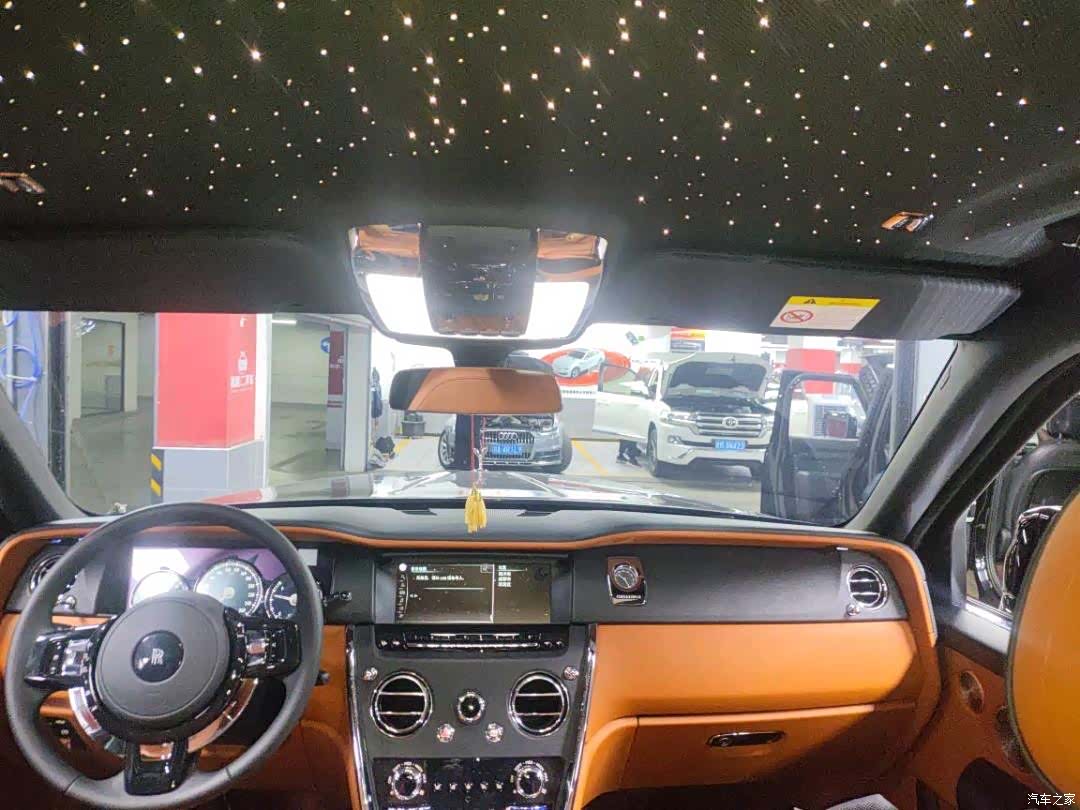 Rolls-Royce Cullinan, 2024 4