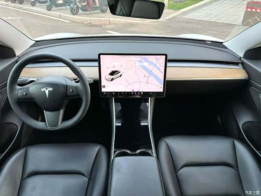 Tesla Model 3, 2019 6