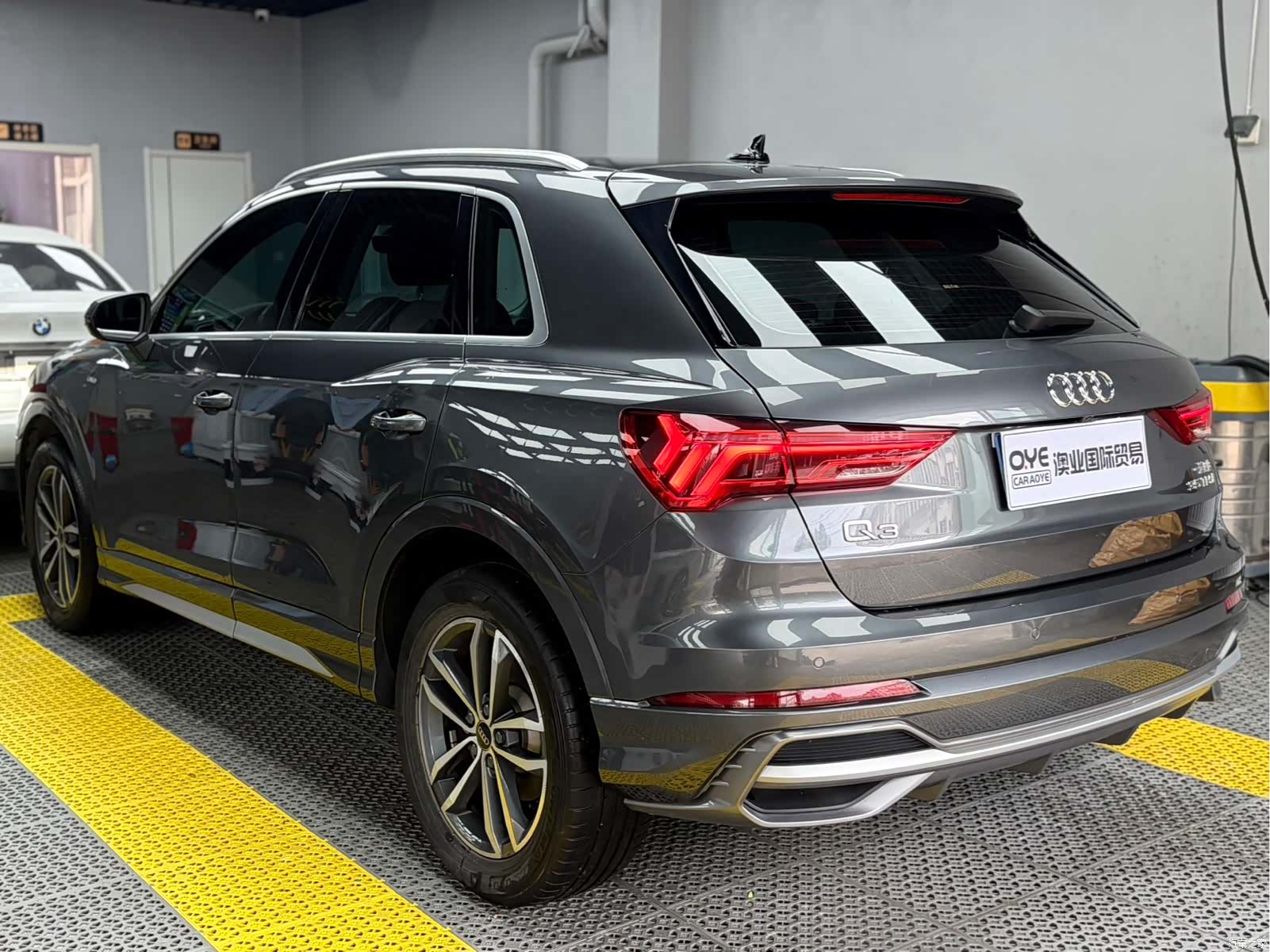 Audi Q3, 2022 4