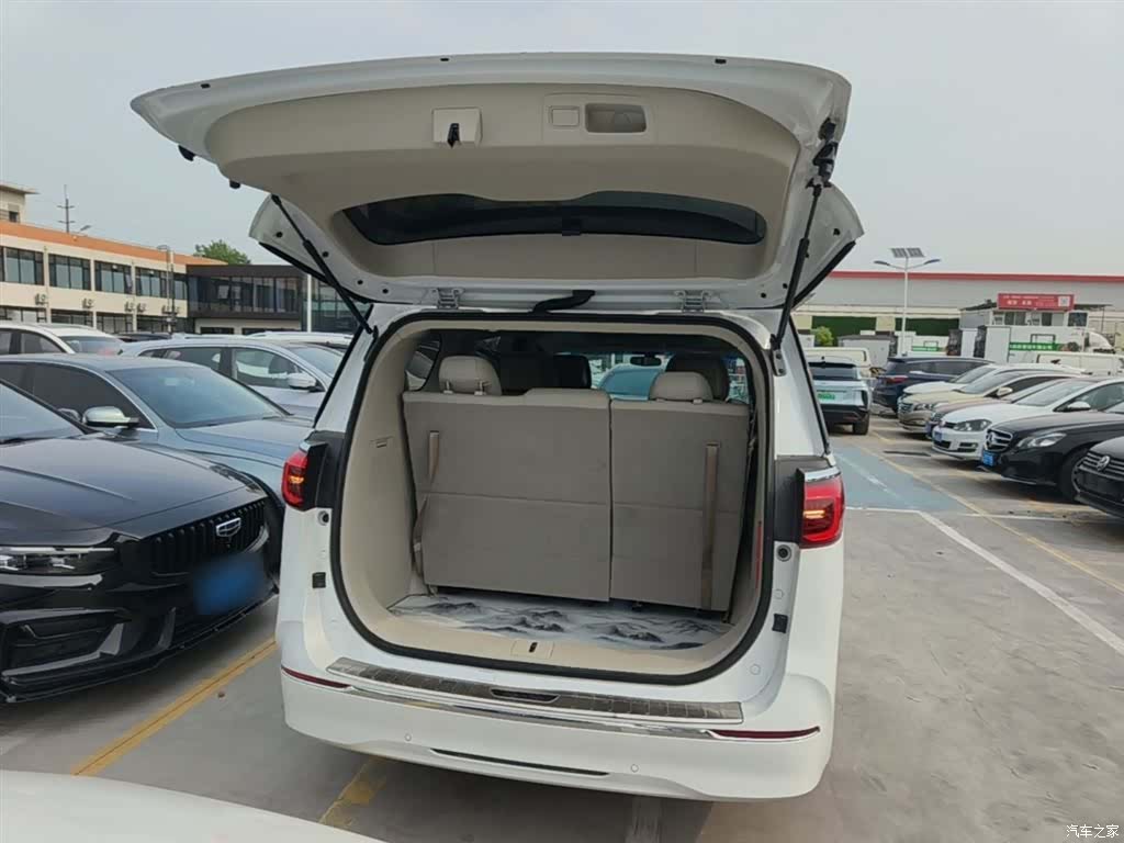 Buick GL8, 2024 19