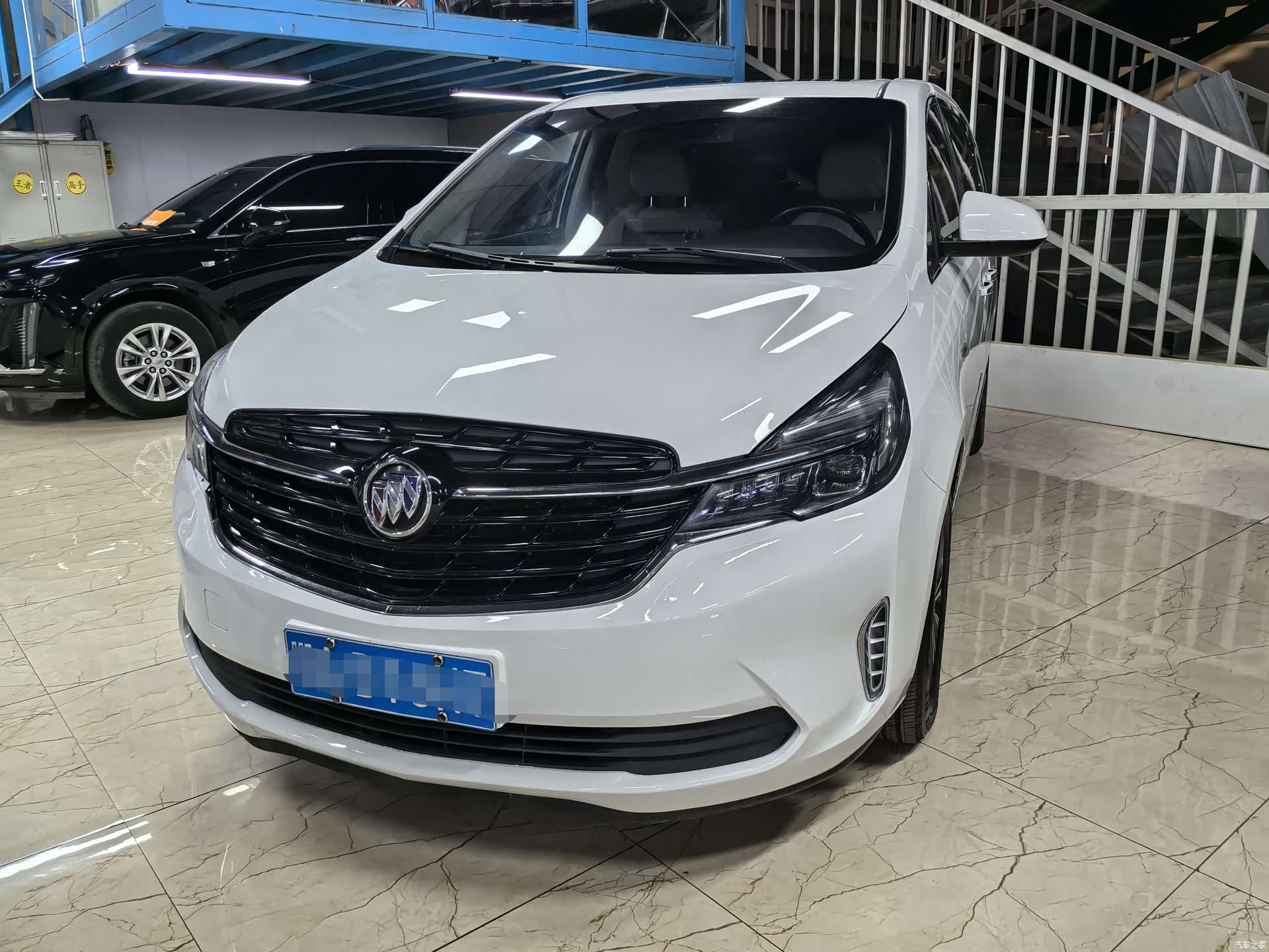 Buick GL8, 2022 2