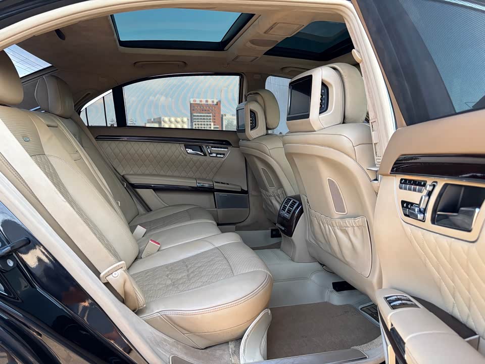 Mercedes-Benz S-class AMG Mercedes-Benz S-class AMG