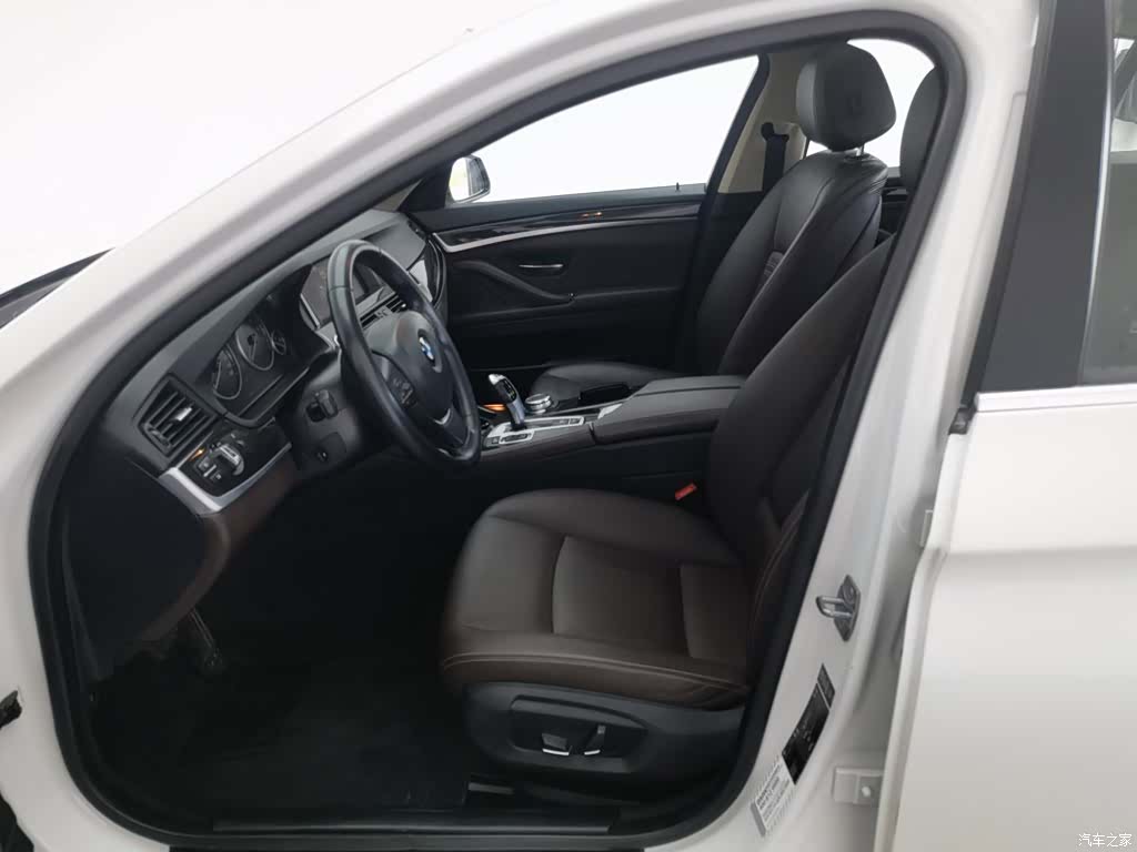 BMW 5 Series, 2015 10