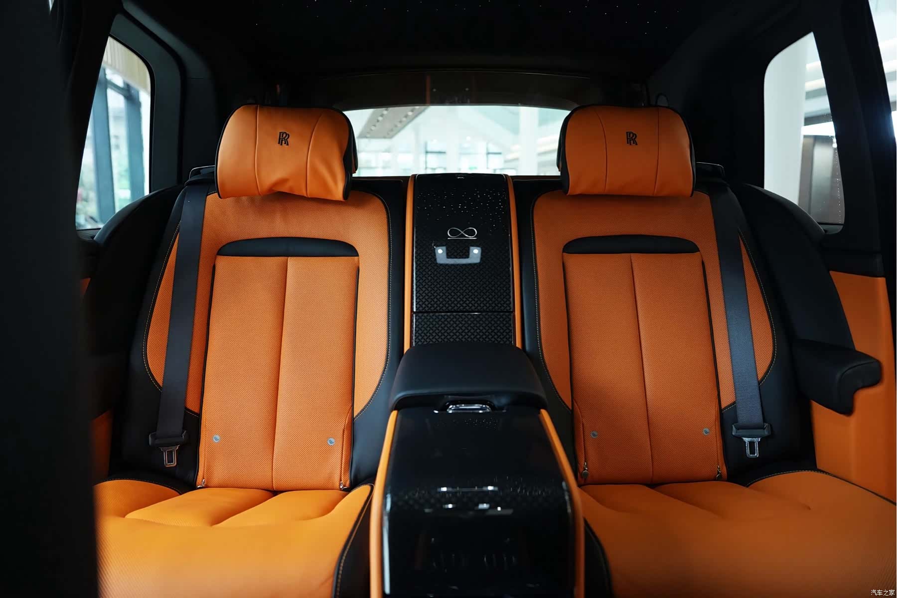 Rolls-Royce Cullinan, 2023 8