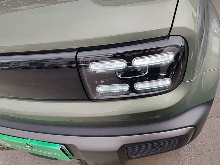 Baojun Yep Plus 2025 qi jian ban 5 seats