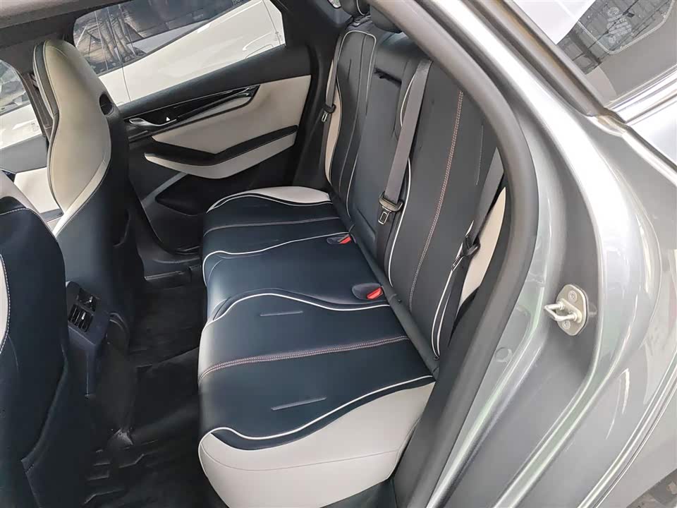 BYD Qin Yuan BYD Qin Yuan