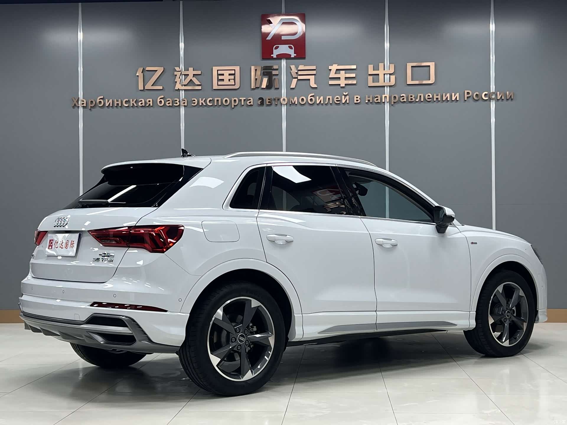Audi Q3, 2023 6