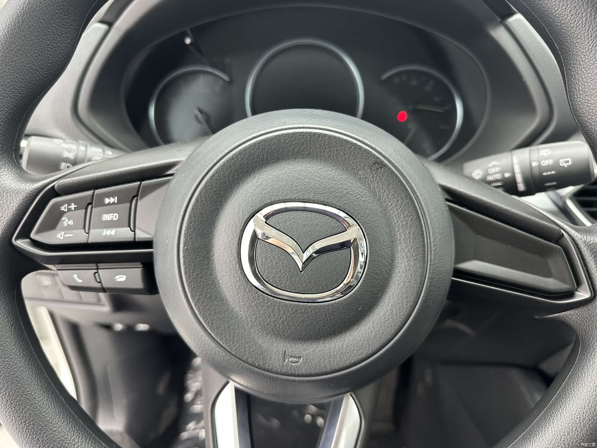 Mazda CX-5, 2026 12