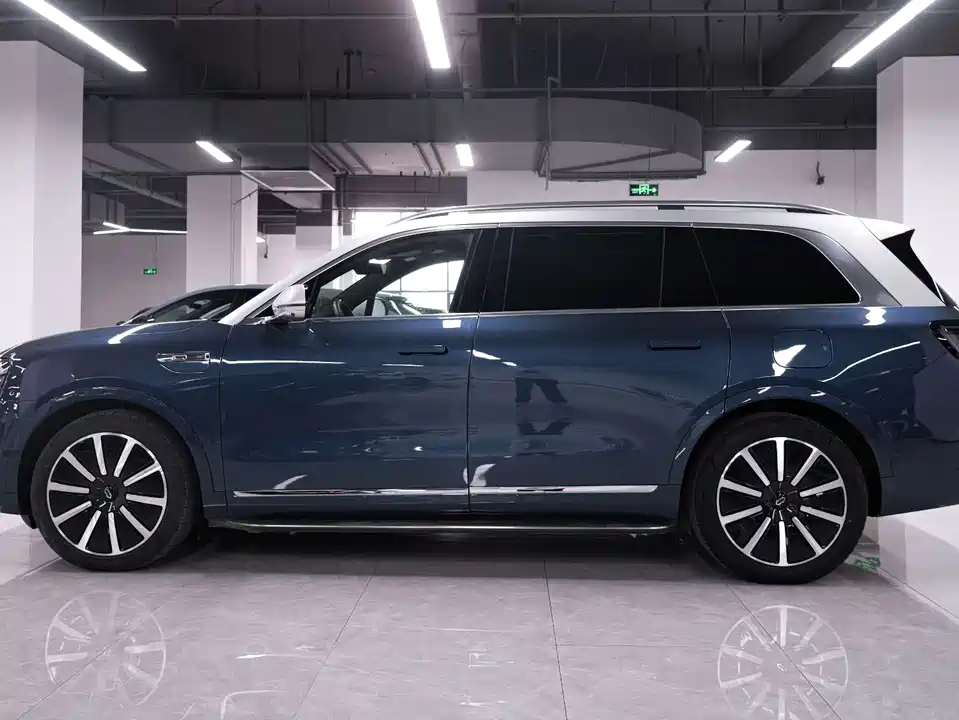 AITO Ask the world M9