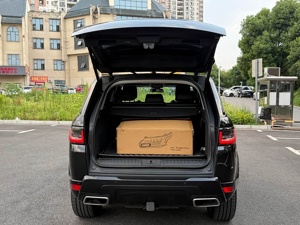 Land Rover Range Rover Sport Land Rover Range Rover Sport