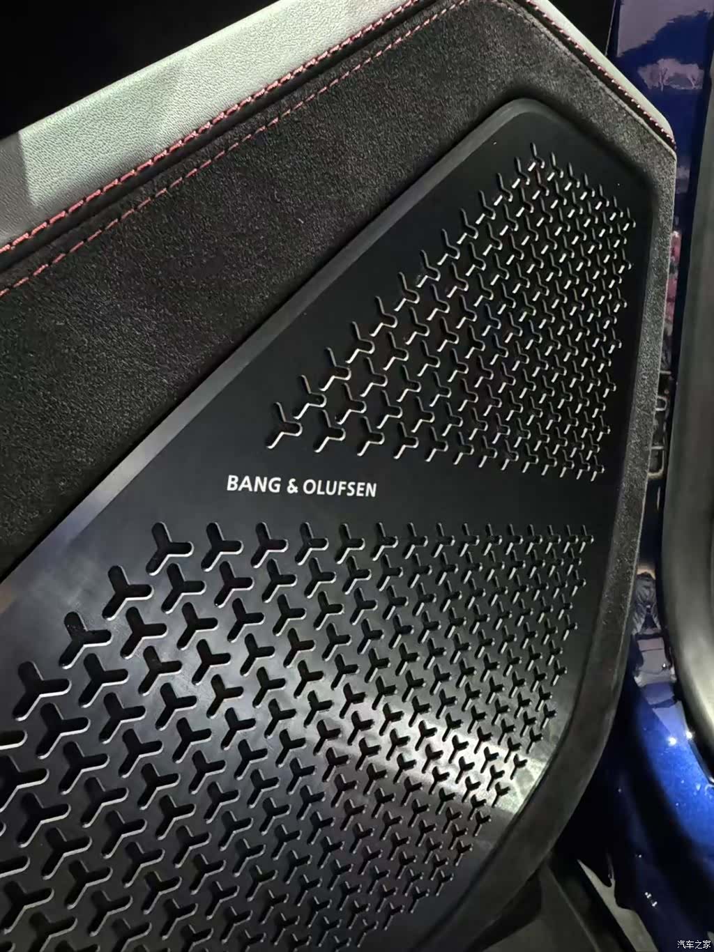 Lamborghini Urus, 2023 10