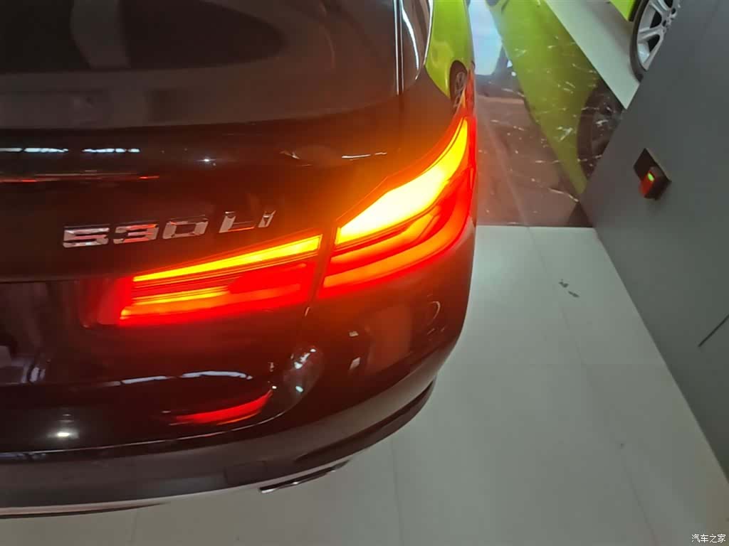 BMW 5 Series, 2018 8