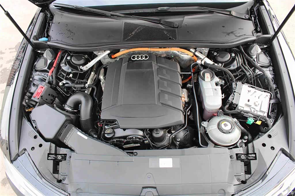 Audi A6L, 2021 15