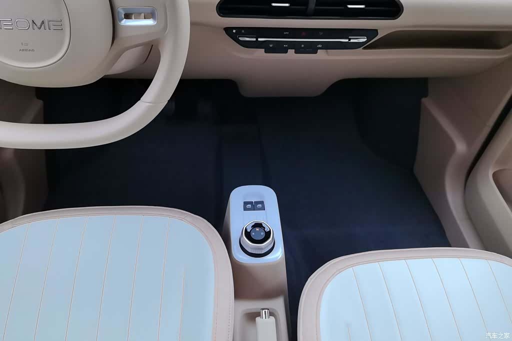 Geely Panda, 2023 16