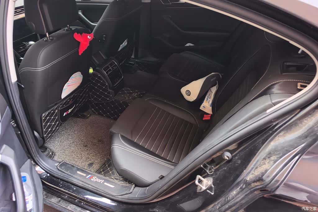 Volkswagen Magotan, 2021 11