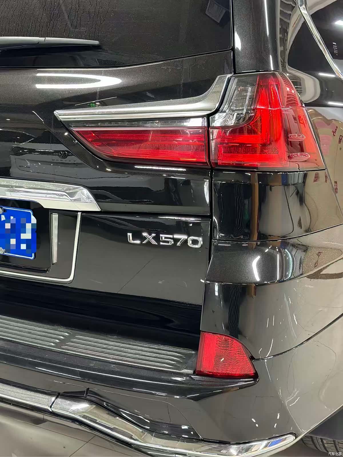 Lexus LX, 2020 4