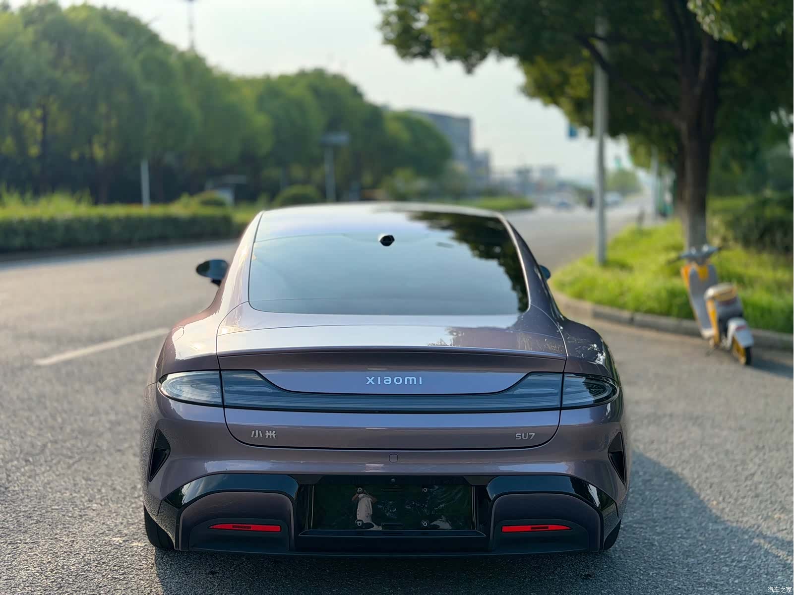 Xiaomi SU7, 2024 7
