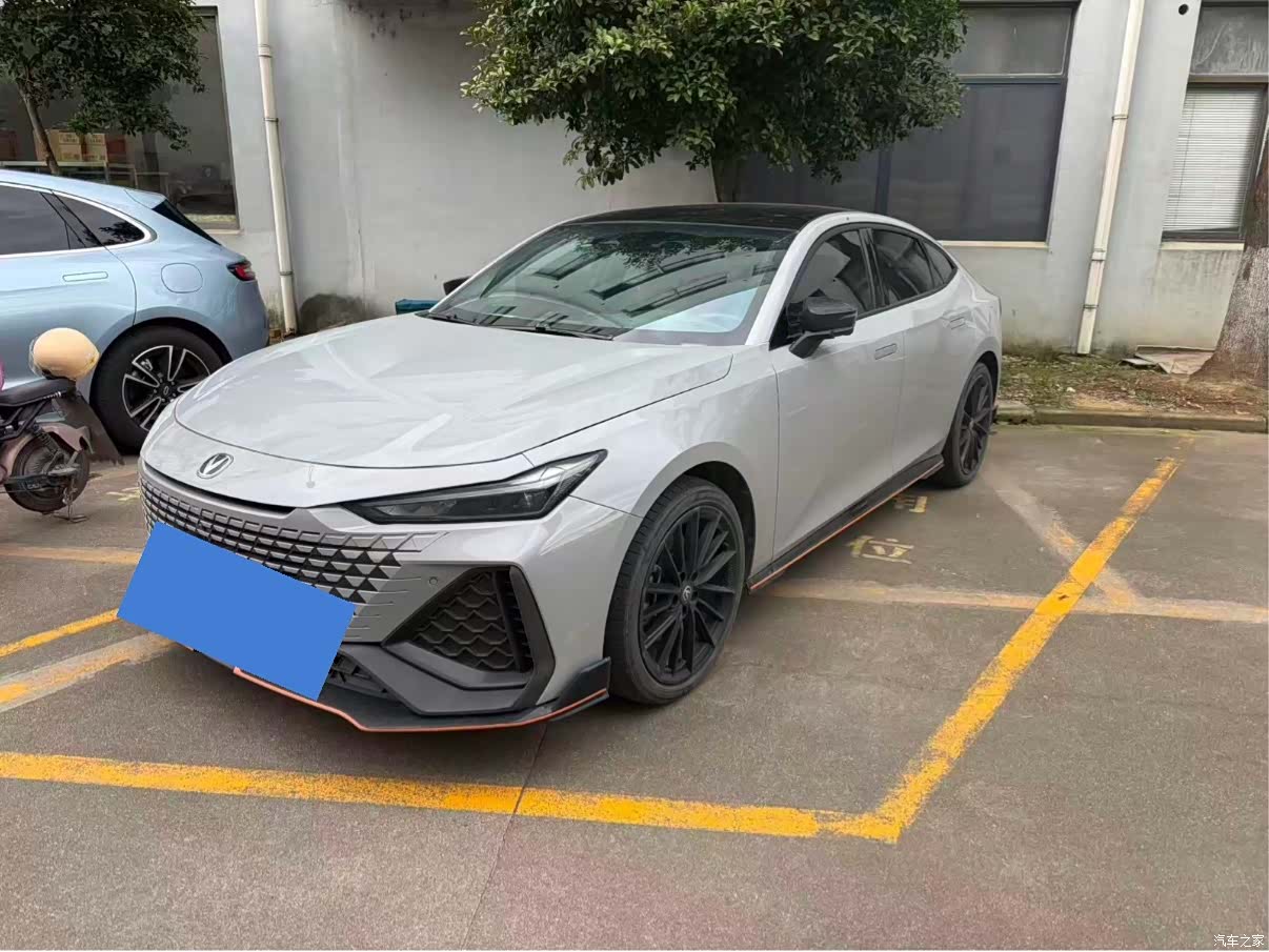 Changan UNI-V, 2022 1