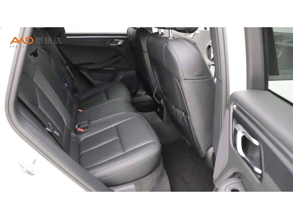 Porsche Macan, 2023 8