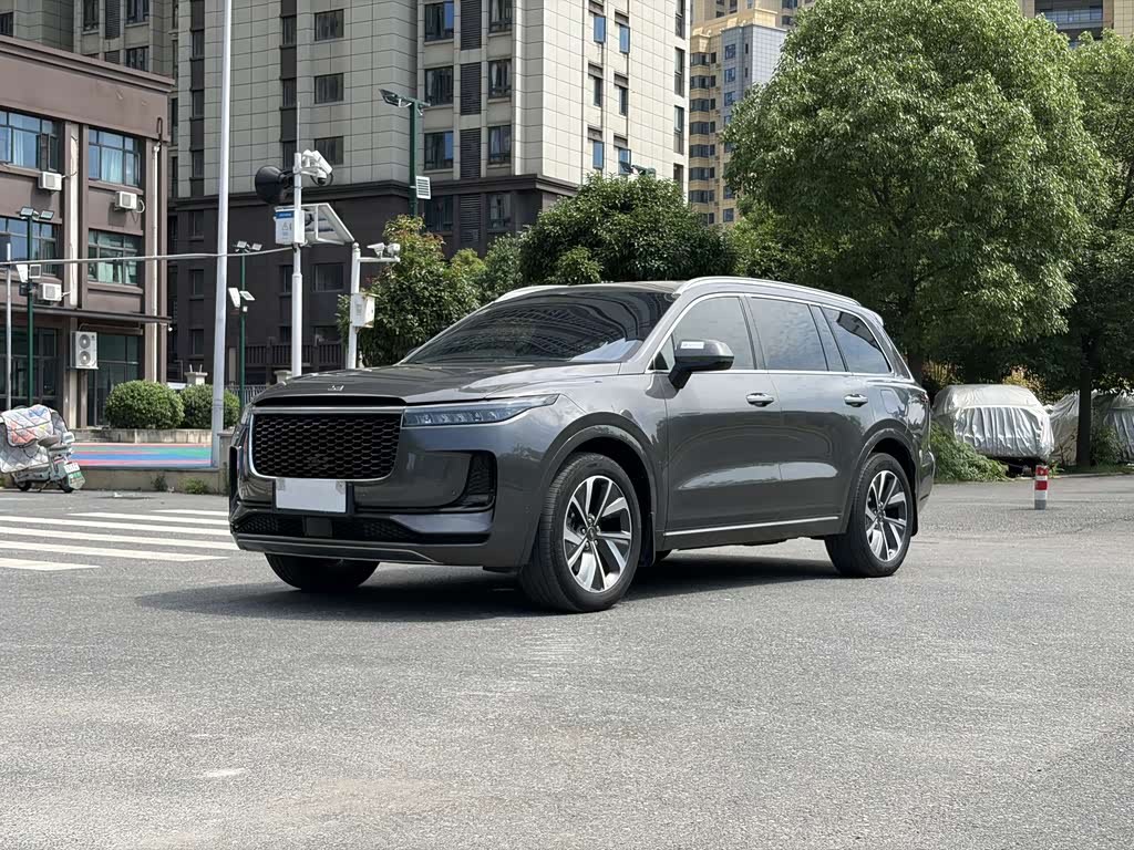 Li Auto ONE