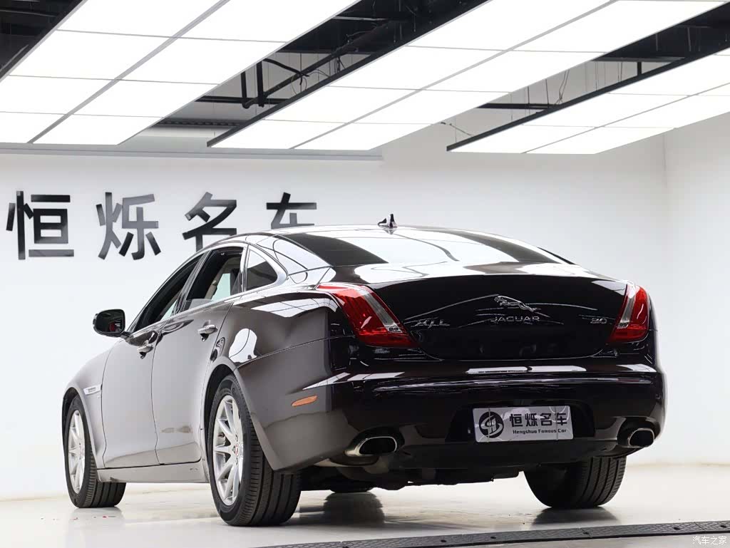 Jaguar XJ, 2014 28
