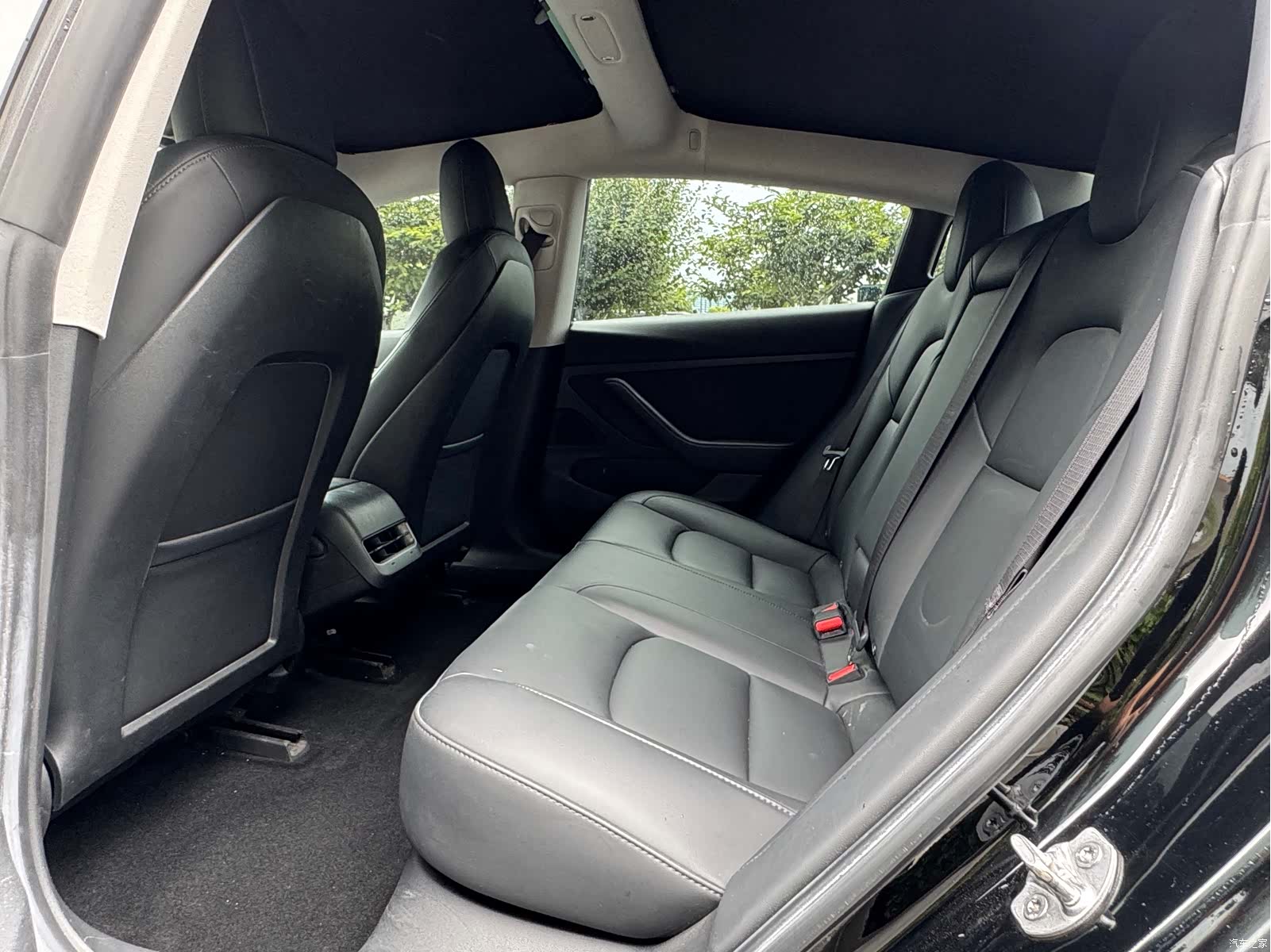 Tesla Model 3, 2020 10