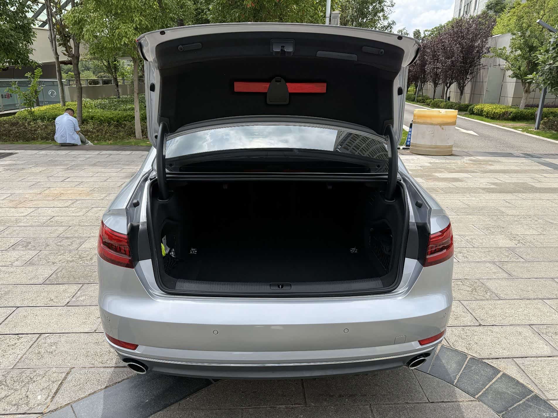 Audi A4L, 2017 25