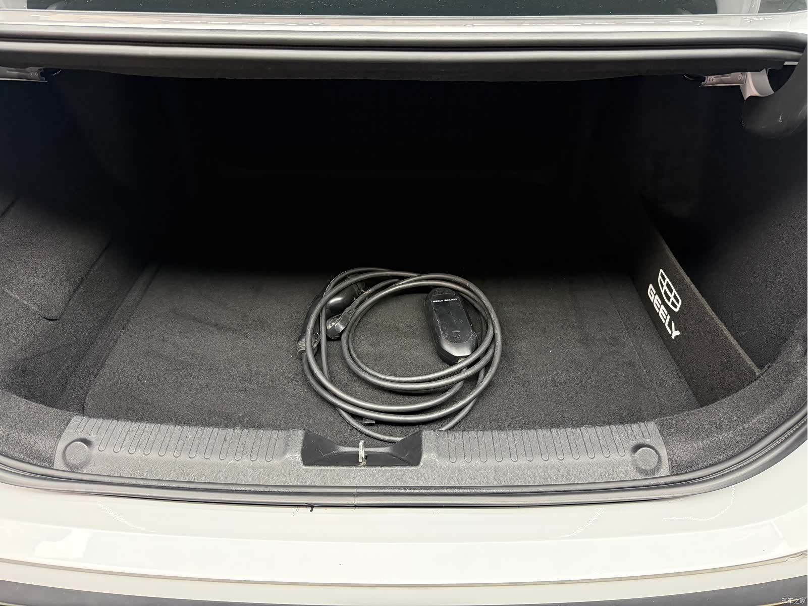 Geely Galaxy L6, 2024 14