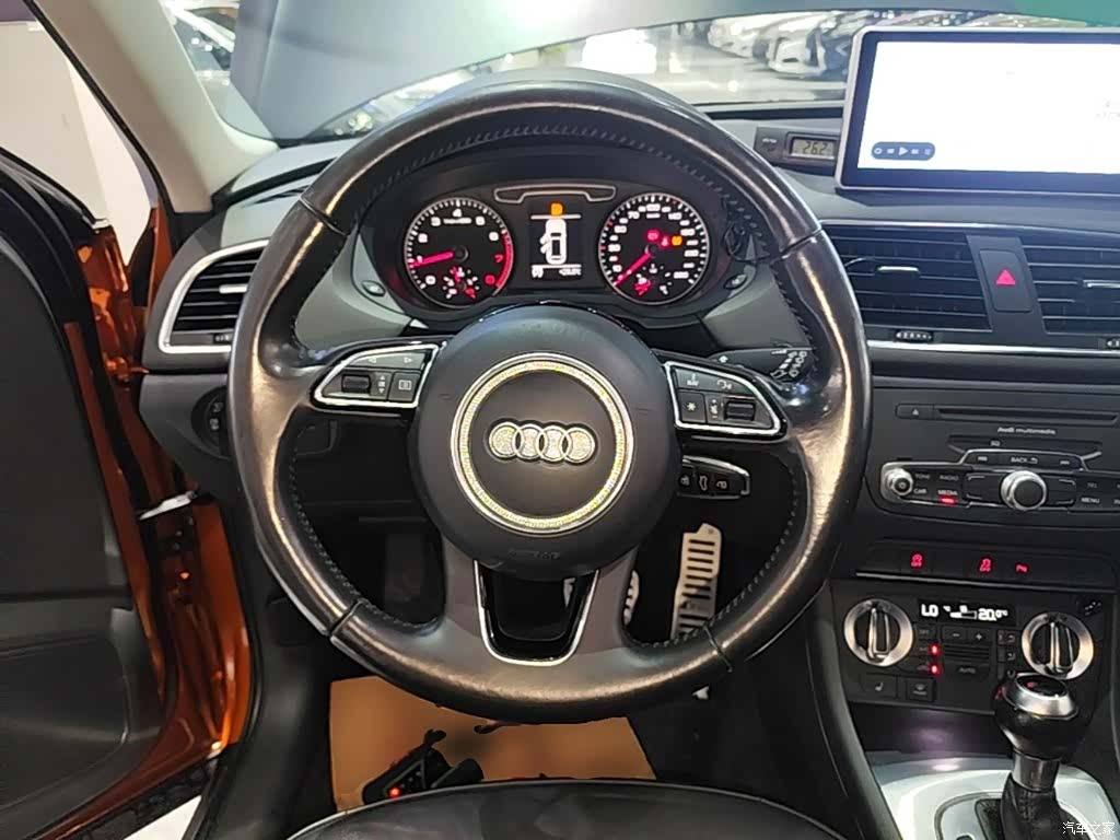 Audi Q3, 2014 11