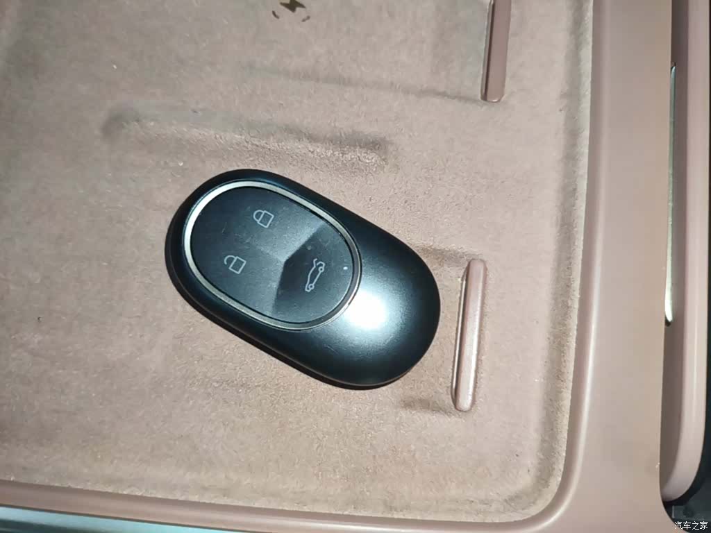 NIO EC6, 2025 9