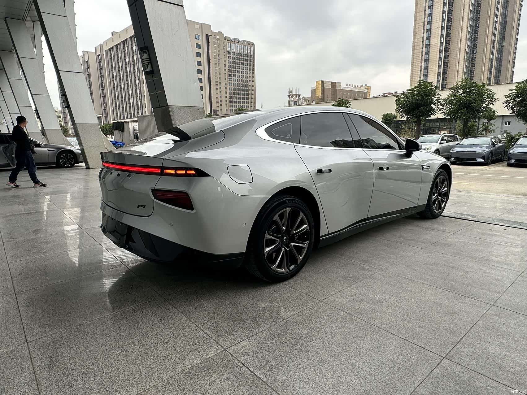 Xpeng P7, 2021 7