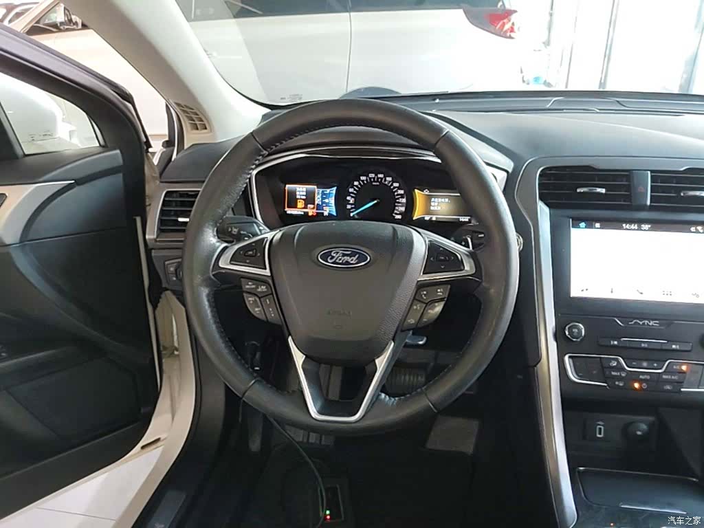 Ford Mondeo, 2019 11