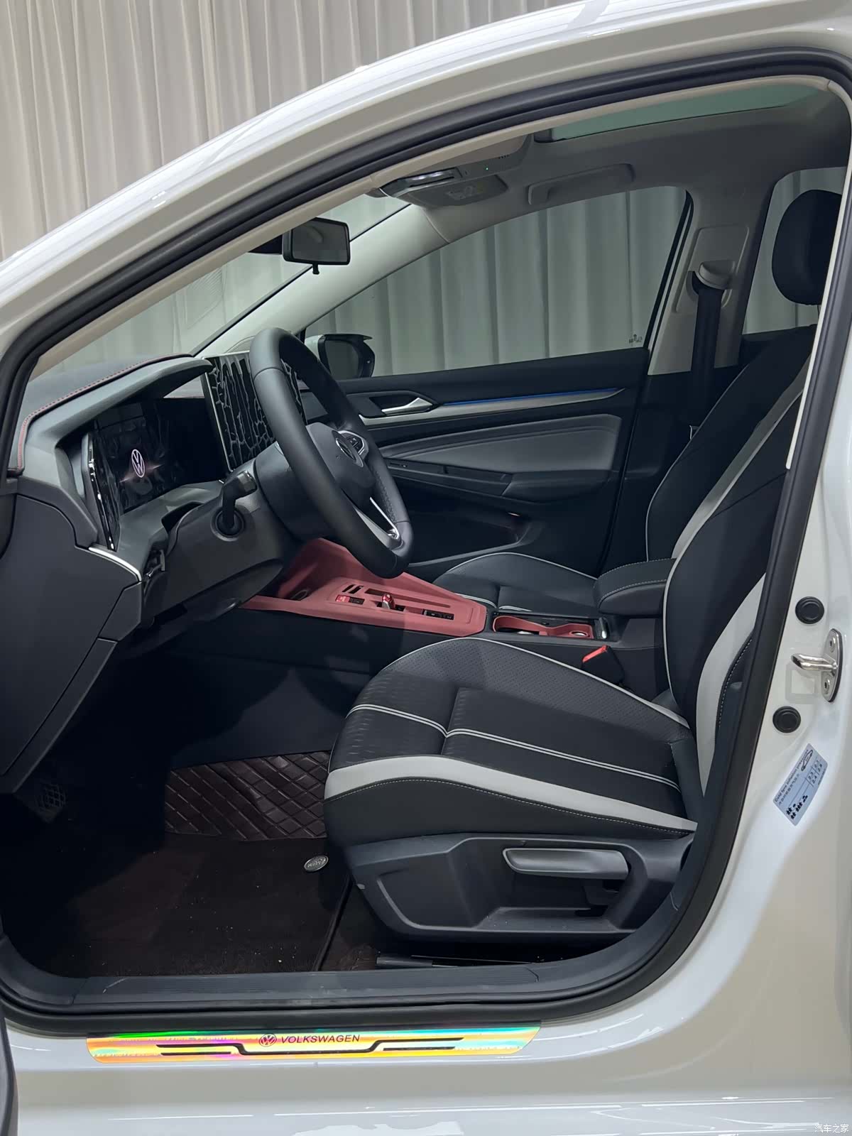 Volkswagen Golf, 2025 7
