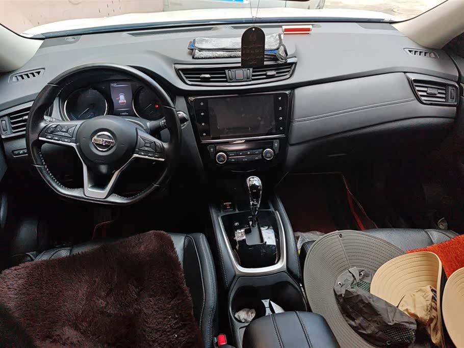 Nissan Qijun