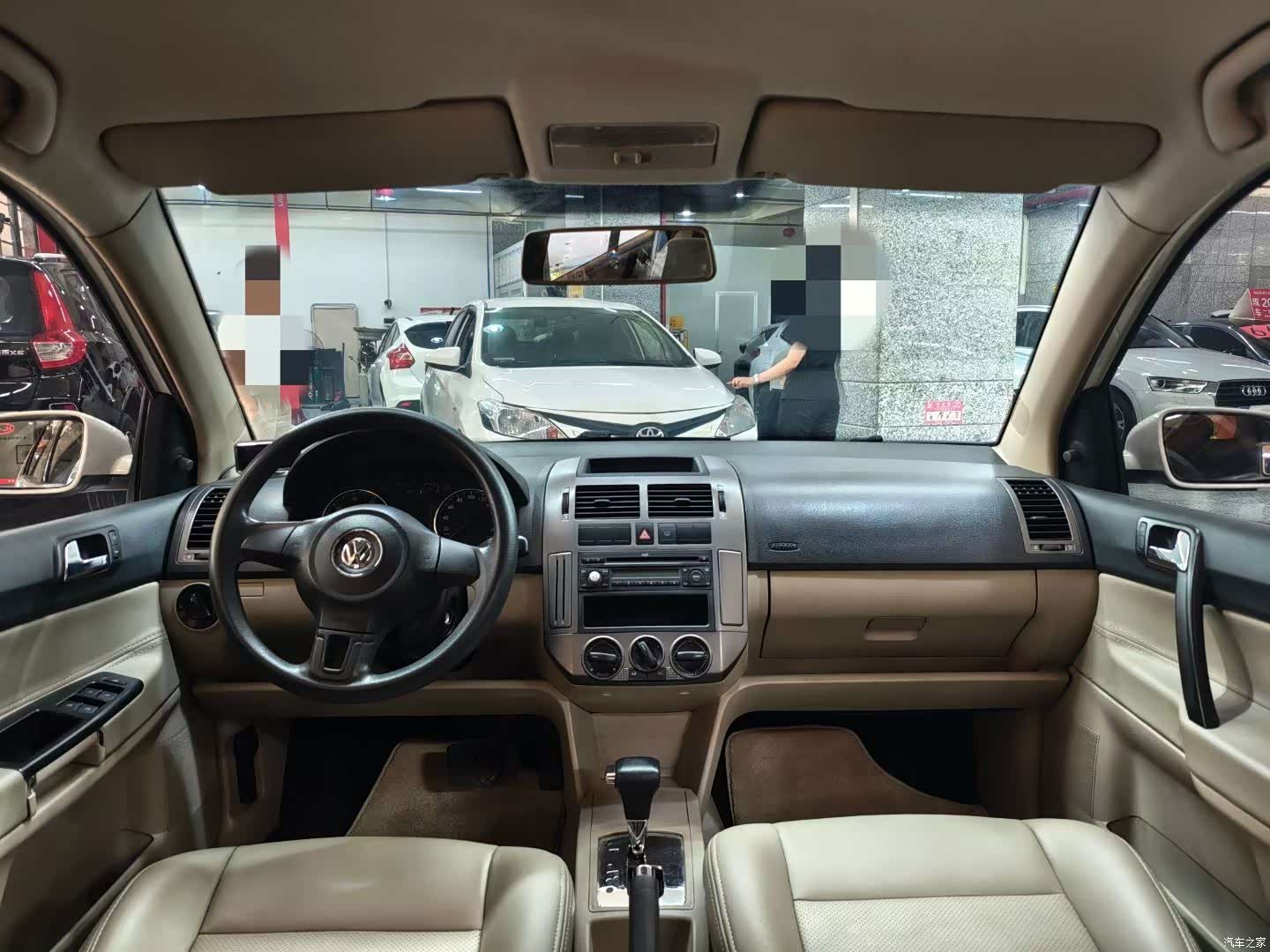 Volkswagen Polo, 2012 все фото