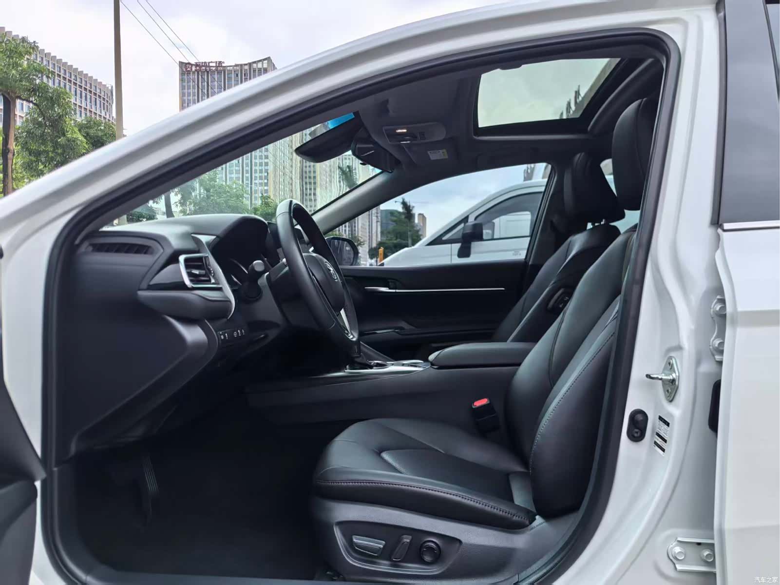 Toyota Camry, 2024 6