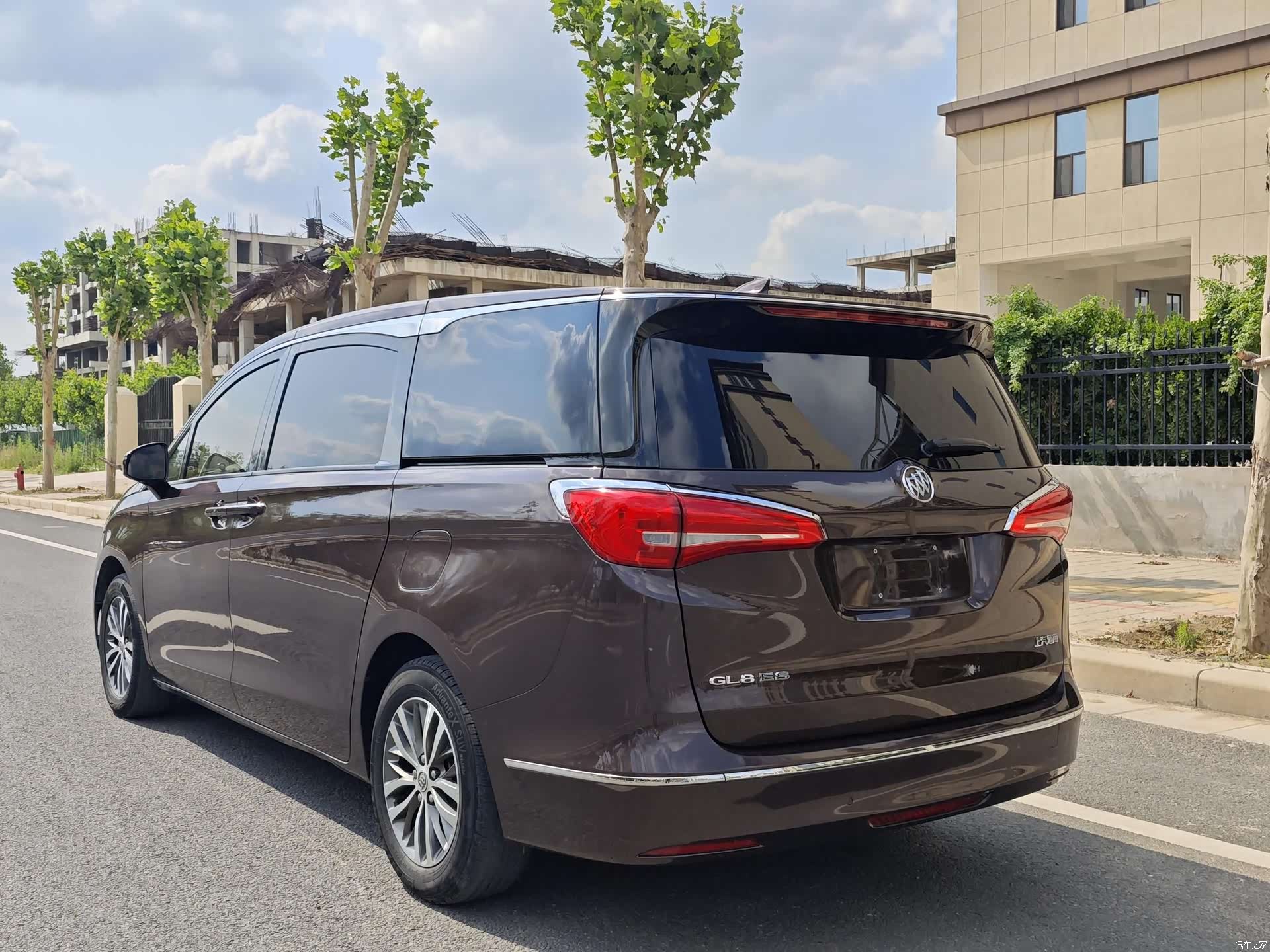 Buick GL8, 2018 6