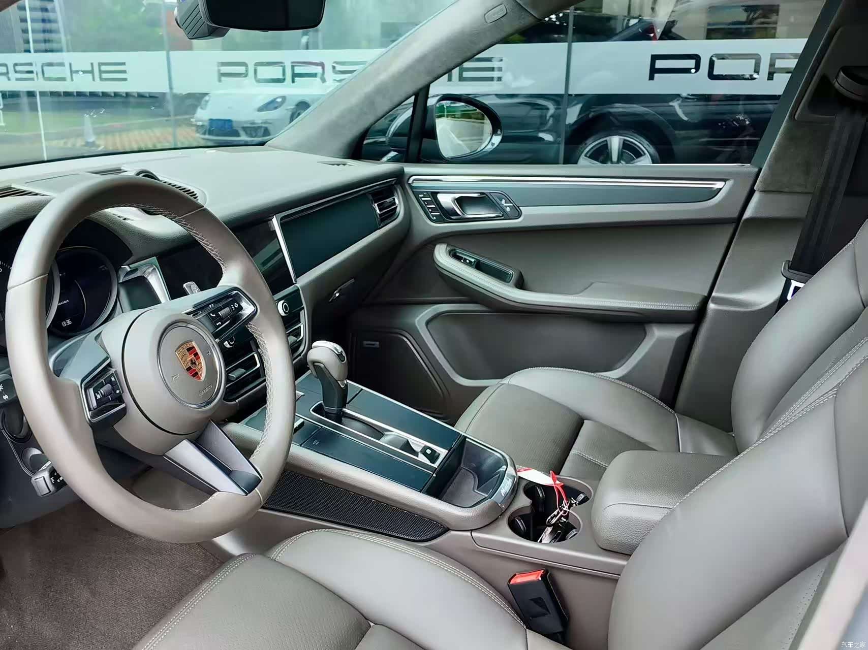Porsche Macan, 2022 7