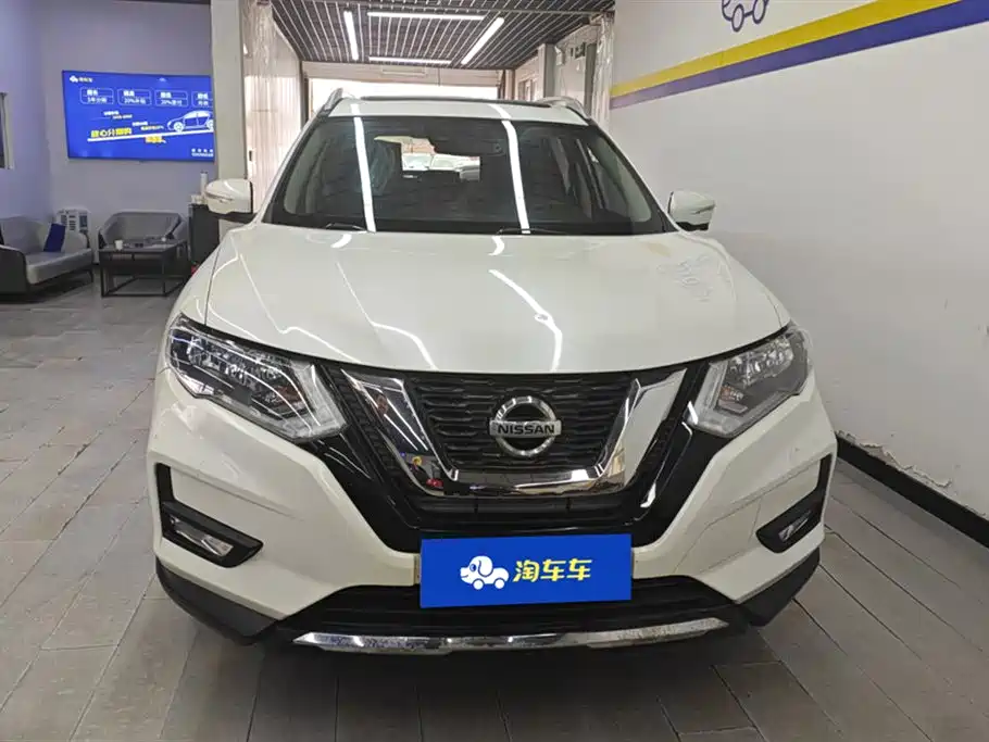 Nissan Qijun