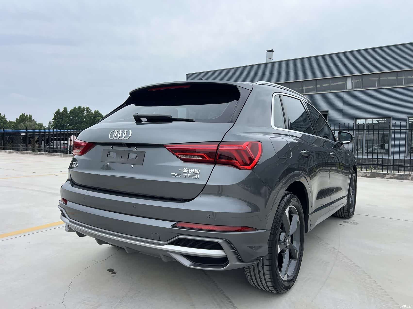 Audi Q3, 2022 6